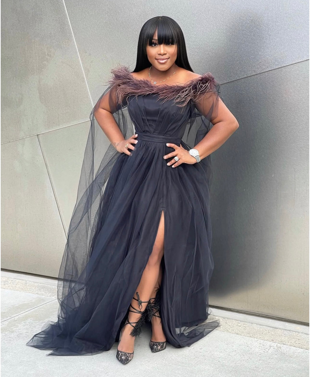 AWARD SHOW FEATHER DRESS - BLACK